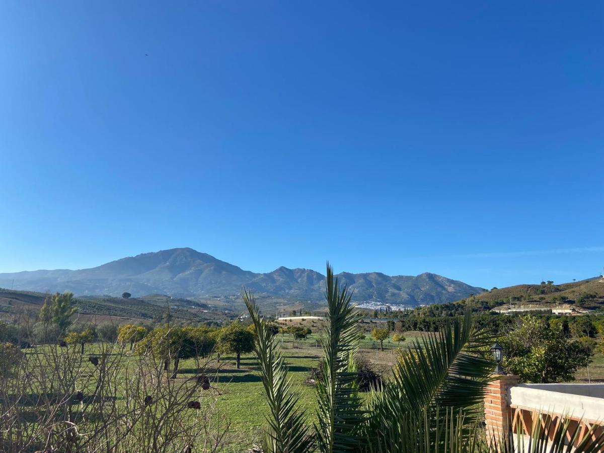 Spacious Villa With Exceptional Views In Malaga Casarabonela Exteriör bild
