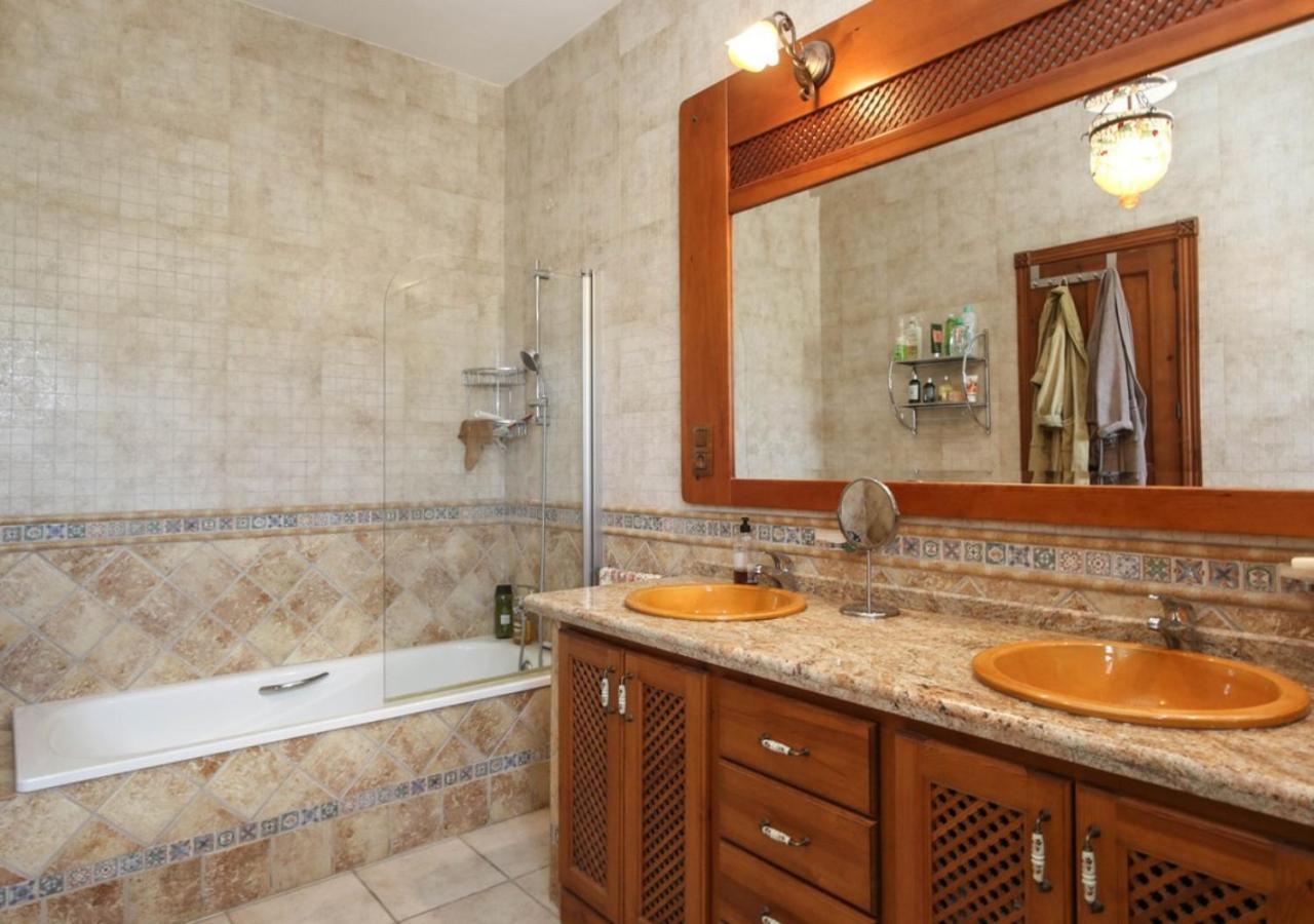 Spacious Villa With Exceptional Views In Malaga Casarabonela Exteriör bild