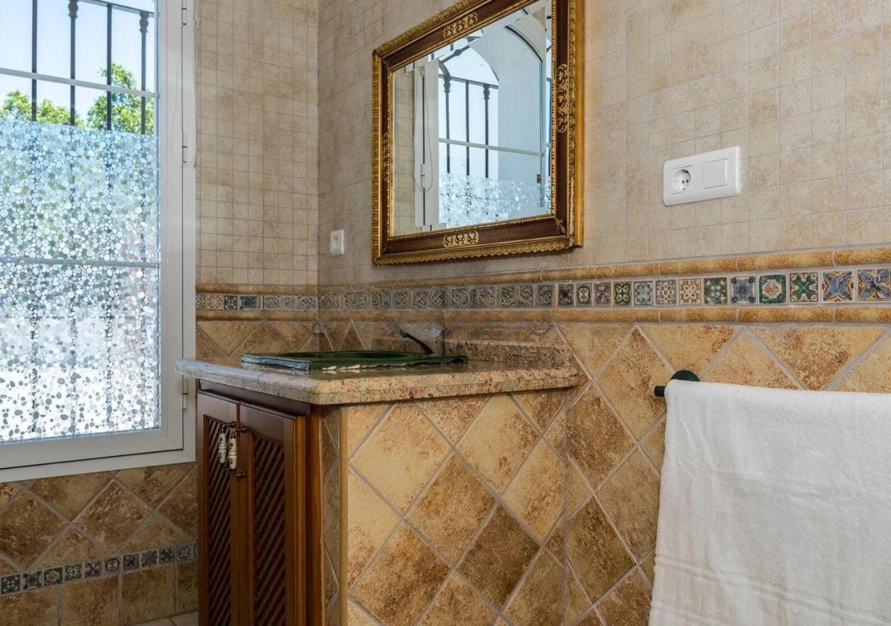 Spacious Villa With Exceptional Views In Malaga Casarabonela Exteriör bild