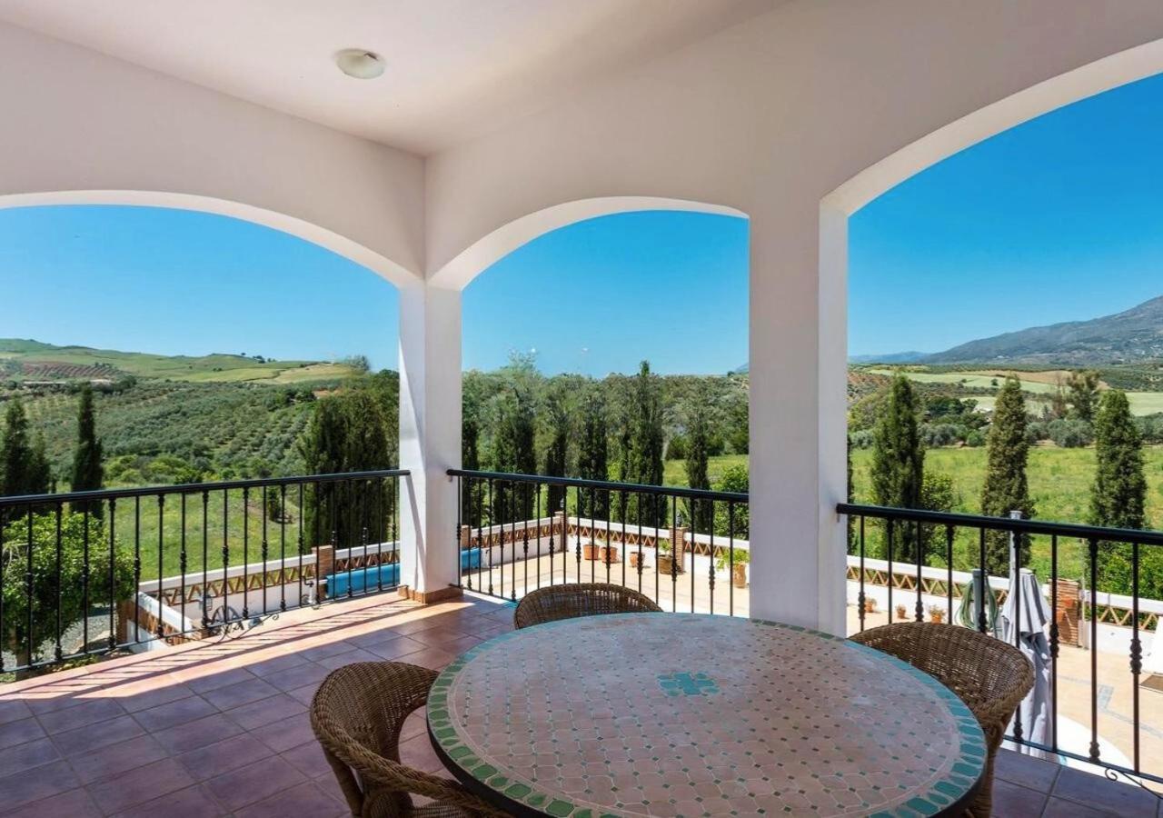 Spacious Villa With Exceptional Views In Malaga Casarabonela Exteriör bild