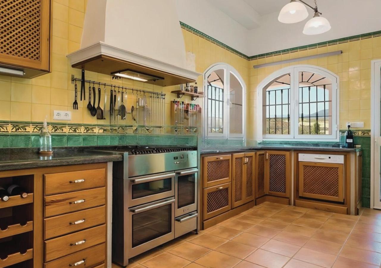 Spacious Villa With Exceptional Views In Malaga Casarabonela Exteriör bild